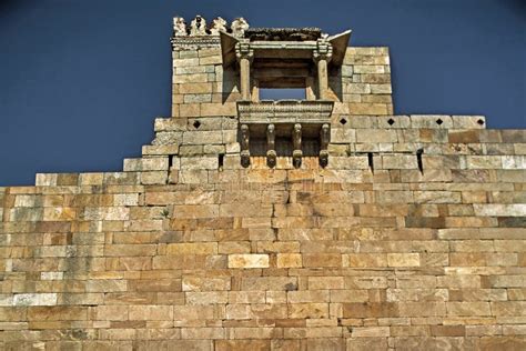 Champaner Fort Wall-Champaner-Pavagadh Archaeological Park, a UNESCO ...