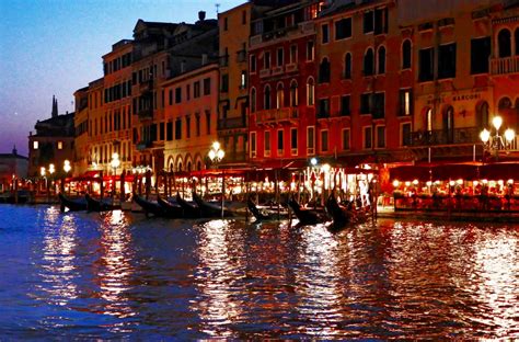 Venice canal at night - BoomerVoice