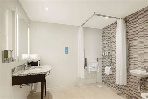 Hampton by Hilton London Stansted Airport Stansted | Bookonline.com