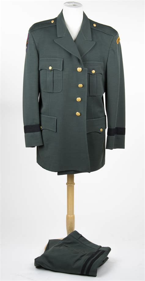 Lot - LT. GEN. SAMUEL V. WILSON'S 'MERRILL'S MARAUDERS' UNIFORM