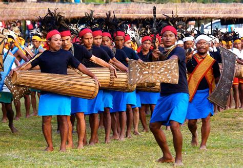 Meghalaya Dress - Meghalaya Culture And Tradition Ritiriwaz : The word ...