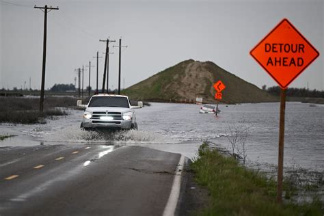 What is Tulare Lake, and why it is flooding? | Popular Science