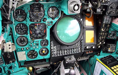 Cockpit of Mikoyan Gurevich MiG 31 :: Mycity-Military.com Jet Aircraft ...