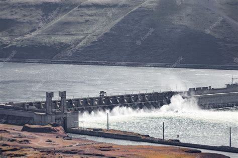 Premium Photo | Columbia river hydro power dam oregon usa