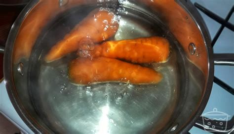 How to Boil Carrots: Step-by-Step Instructions - How-to-Boil.com