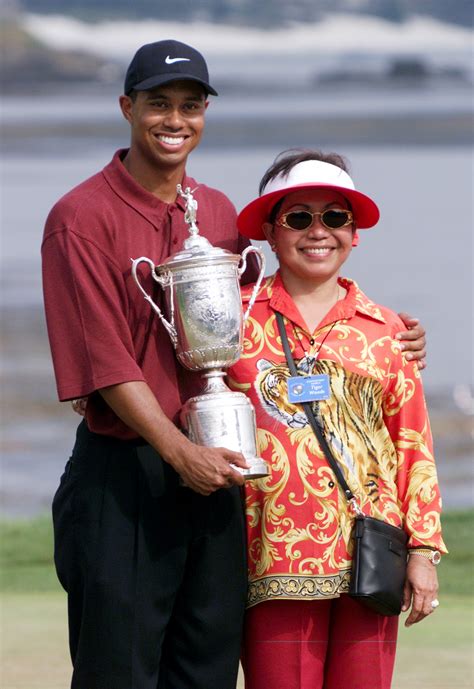 Tiger Woods Red Shirt: Explaining Why He Wears Red on Sunday