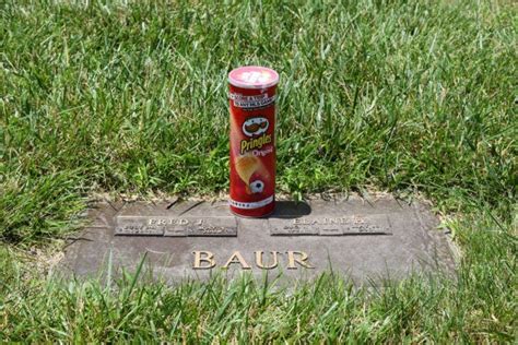 Fredric J. Baur, Maker Of The Pringles Can, Was Buried Inside His ...