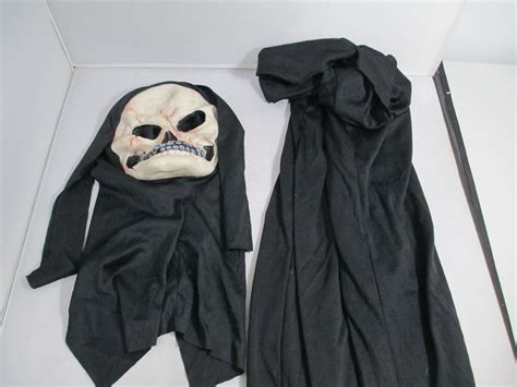 Skull Ghoul Costume Spirit Halloween - Gem