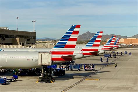 How to track American Airlines flight status