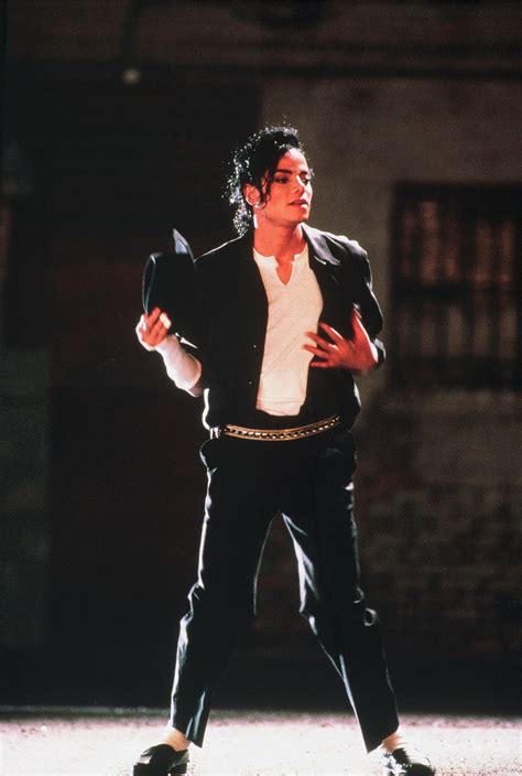 MICHAEL JACKSON PERFORMS THE EPIC 'PANTHER DANCE' SEGMENT FROM HIS ...