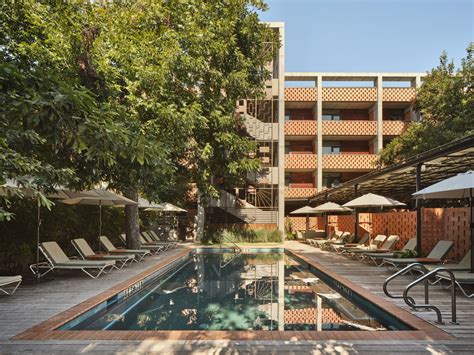 A Guide to Austin Hotels with Pool Passes - Tribeza