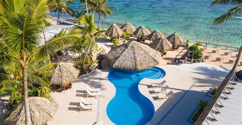 Club Raro Resort | Entire Travel Group