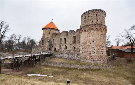 Cēsis Medieval Castle - Atrastā Latvija