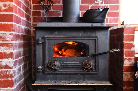 Wood Stove Cooking - How To Cook On A Wood Stove