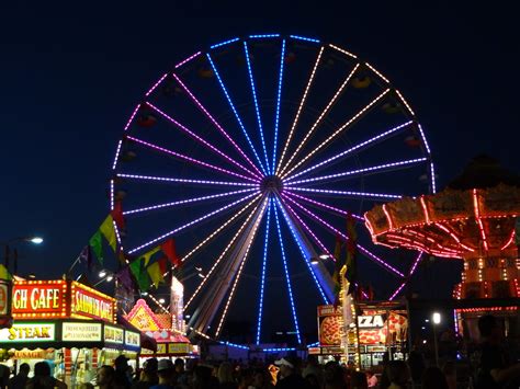 Ferris Wheel at Night | Ferris wheel at night seen at the 20… | Flickr