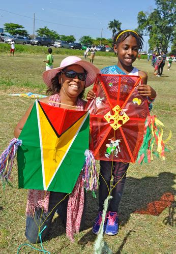 Kite flying tradition fizzles in Guyana – Caribbean Life