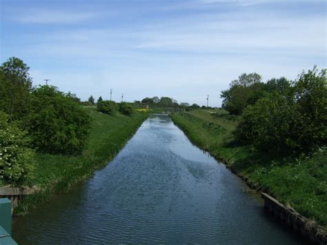 The Louth Canal, Tetney Lock © JThomas :: Geograph Britain and Ireland