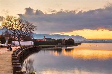 Featured in Lakepedia's website. : Secret Spot Hot Tubs Rotorua