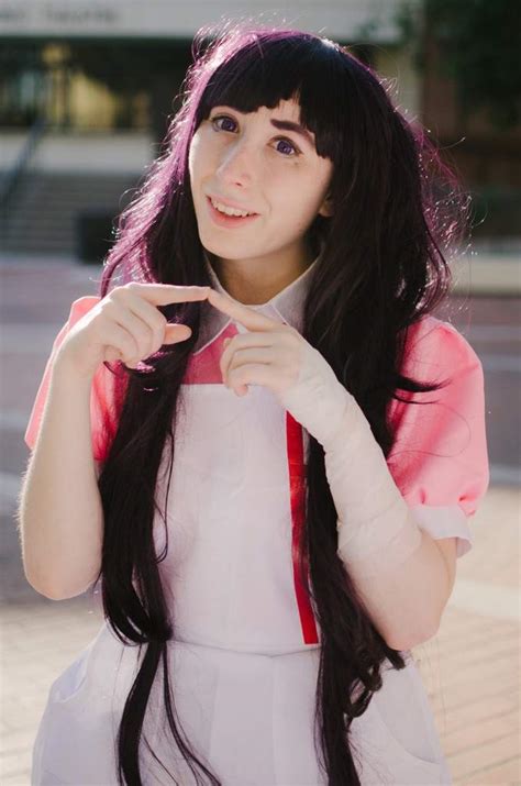 Mikan Tsumiki Photoshoot (DR2) | Cosplay Amino