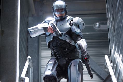 New Stills From José Padilha's ROBOCOP