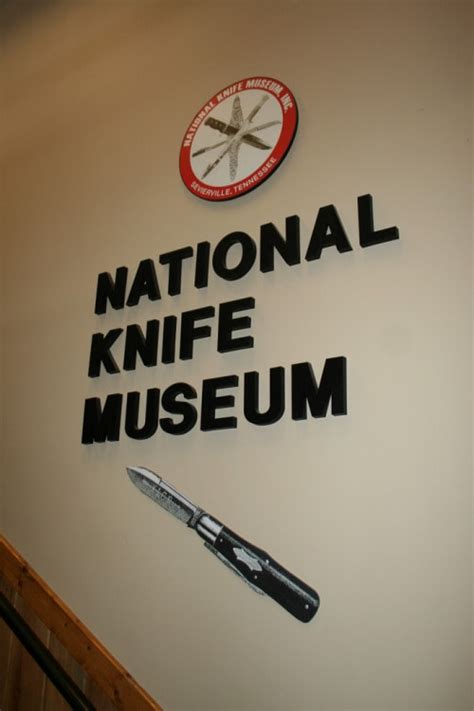 National Knife Museum, Tennessee - This Belongs in a Museum