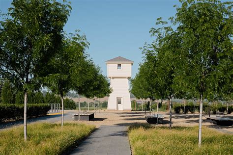 Silver Oak Winery | Alexander Valley, USA | Munden Fry Landscape Associates