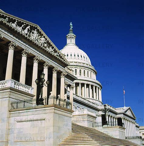 Bild på Capitolium i Washington DC, USA (WRT72X): Rights-Managed foto ...