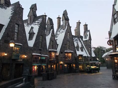 Hogsmeade Village - Witchcraft and Wizardry