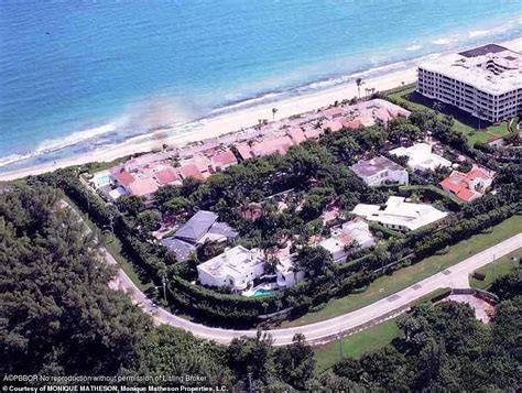 Sean Hannity buys $5.3 million home just THREE MILES from Donald Trump ...