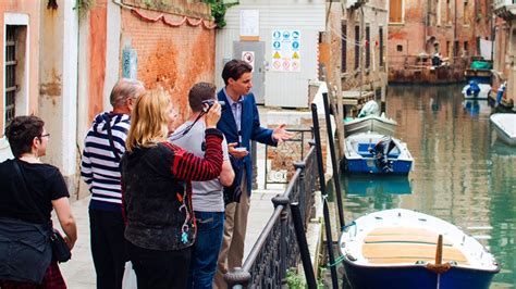 Venice Walking Tour with St. Mark's & Gondola | Walks of Italy