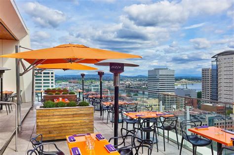 Top 7 Downtown Portland Hotels for 2024 Vacation