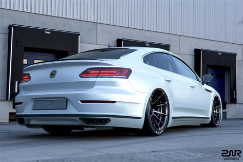 Volkswagen Arteon R-Line :: Behance