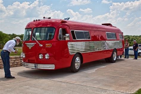 13 Spectacular Retro Campers, RVs, Motorhomes, & Crazy Conversions ...