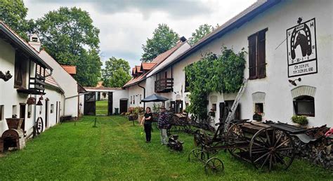 Road trip po Češkoj: samostan, selo i dvorac - SvjetskiPutnik.hr