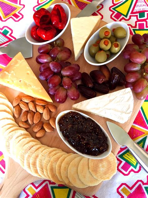 Epic Cheese Board Ideas: Best Cheese & Cracker & Fruit Platter Ever ...