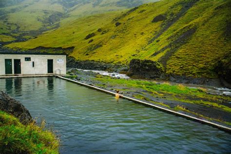 5 Things To Know Before Visiting Seljavallalaug Pool In Iceland ...