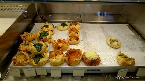 Panier Bakery Seattle, Pike Place Fish Market – Nomss.com | Delicious ...