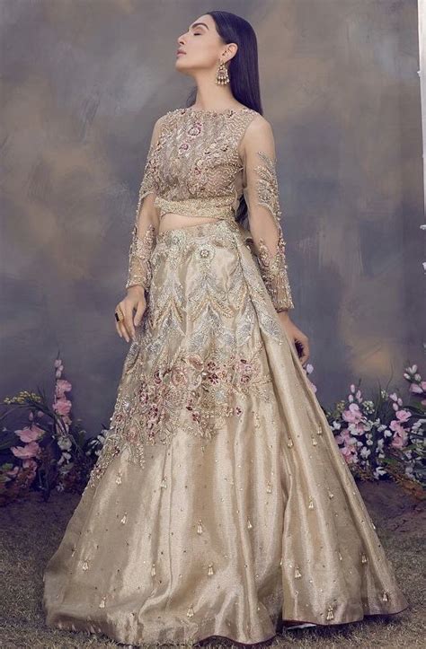 Pin by Rubab on Wedding clothes | Indian bridal outfits, Asian bridal ...