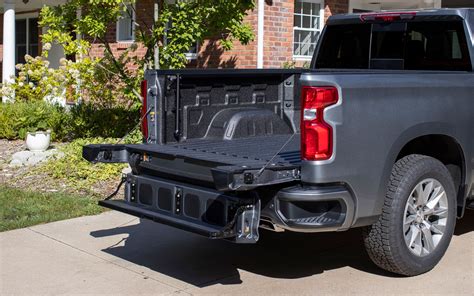 This Is the Chevy Silverado Multi-Flex Tailgate and What it Can Do ...