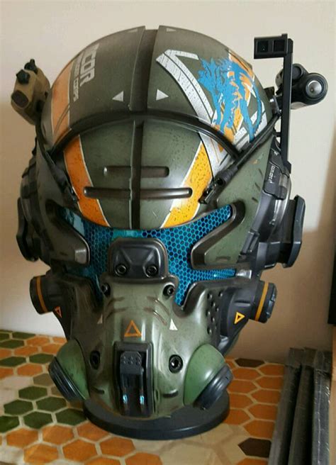 Titanfall 2 Pilot Helmet