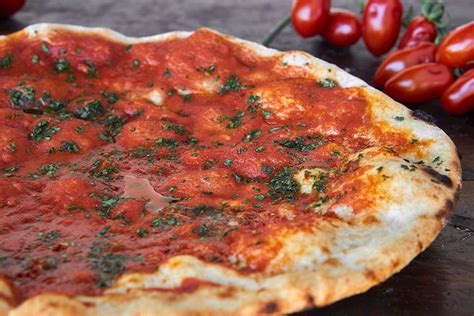 Pizza Napoletana Authentic Recipe | TasteAtlas