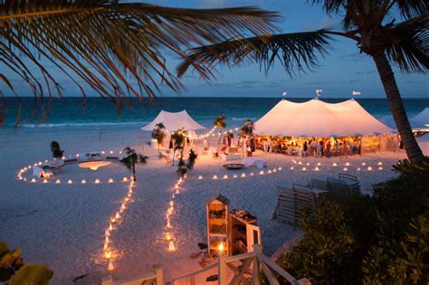 Beautiful beach wedding. | Casamentos, Casamento, Dicas casamento