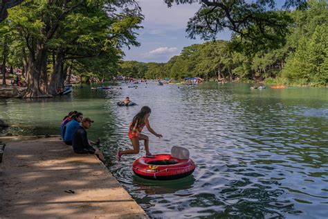 As Drought Sets in Across Texas, Expect a Bumpy Tubing Season