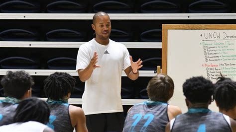 UNCW 2020-21 men's basketball schedule released