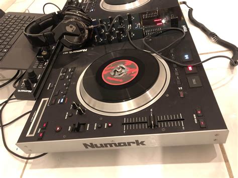 Numark NS7 + FX bar and headphones - Pro Audio Equipment - Sydney ...