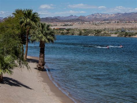 The beach on the Colorado River at Laughlin River Lodge