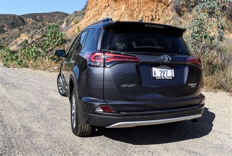 First Drive Review: 2016 Toyota RAV4 Hybrid and RAV4 SE - 95 Octane