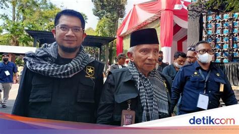 Dipimpin Amien Rais, Partai Ummat Tiba di KPU Daftar Pemilu 2024