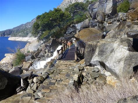 Hiking Along Hetch Hetchy | Sierra News Online