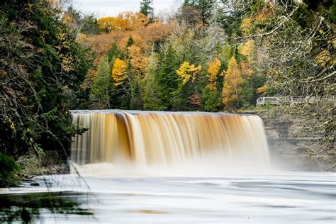 The Best Waterfalls of Michigan’s Upper Peninsula - Munising Visitor's ...